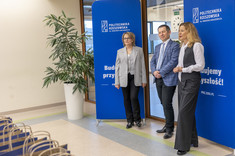 Od lewej: prof. PRz B. Mossety-Leszczak, prof. PRz B. Miller, prof. B. Zatwarnicka-Madura,