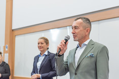 Uroczyste rozpoczęcie studiów podyplomowych MBA. Od lewej: dr hab. Beata Zatwarnicka-Madura, prof. PRz, prof. dr hab. Grzegorz Ostasz,