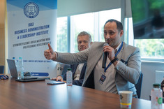 Sesja Q&A, pytanie zadaje Zdzisław Kliś, MBA,