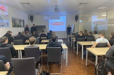 Wizyta studentów Wydziału Budowy Maszyn i Lotnictwa w firmie Fronius Polska